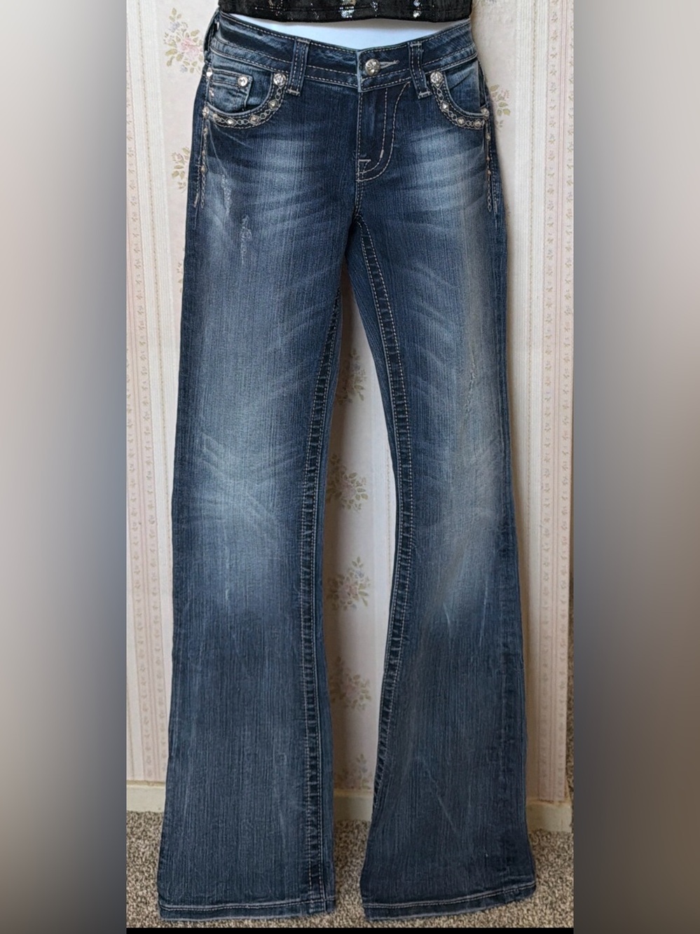 Miss Me Authentic Y2K Embroidered Wing Cross Bootcut Bling Rhinestone Jeans Sz28